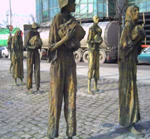 irish famine statues