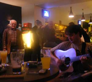 bar metro trad session in Athlone