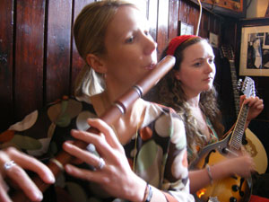 Amber Moon playing traditional irish music in sean's bar, Athlone