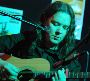 Agitated Radio Pilot plays the 2007 songwriter.ie midland songwriter showcase