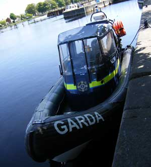 garda siochana boat on the Shannon